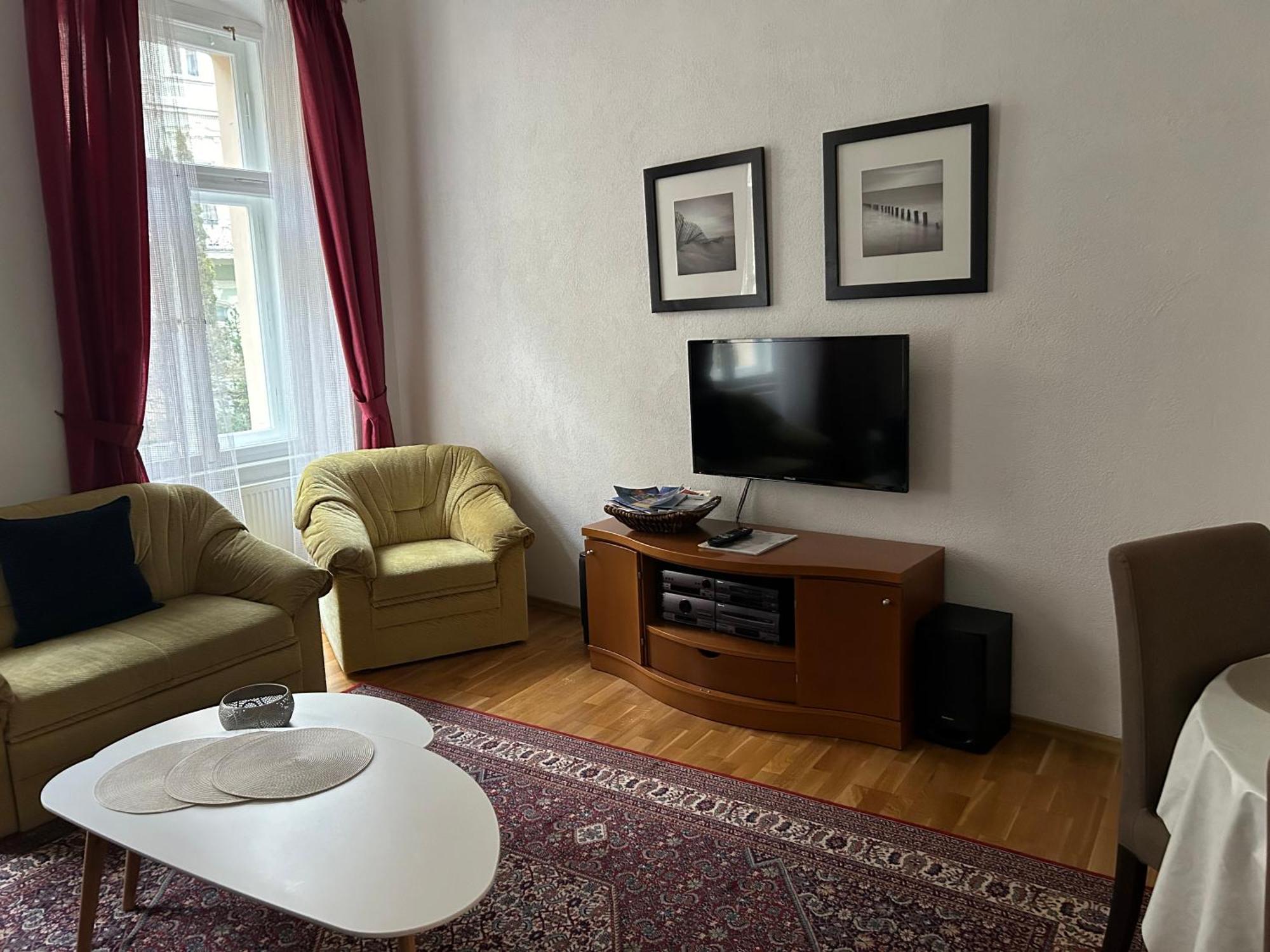 Apartment Sadova Karlovy Vary Bagian luar foto