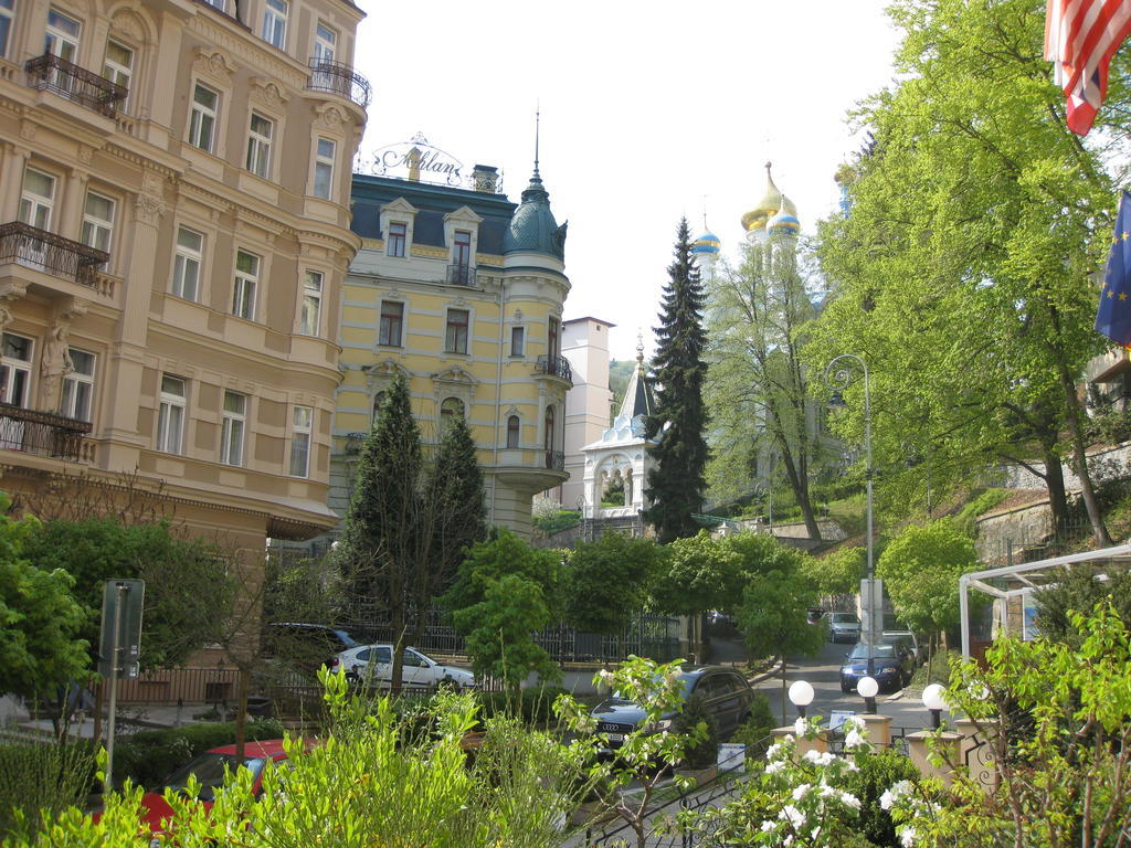 Apartment Sadova Karlovy Vary Bagian luar foto