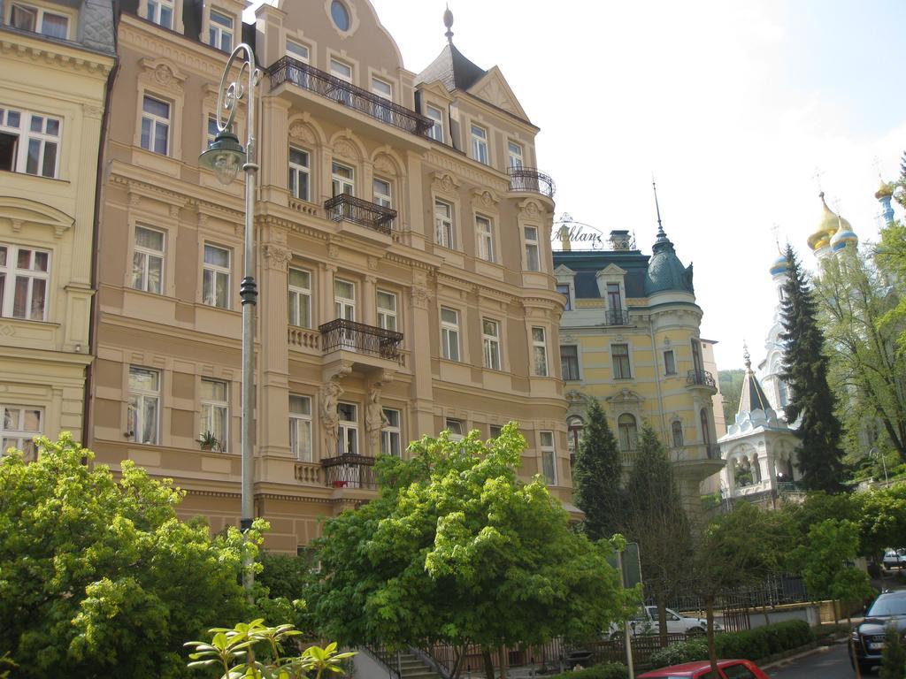 Apartment Sadova Karlovy Vary Bagian luar foto
